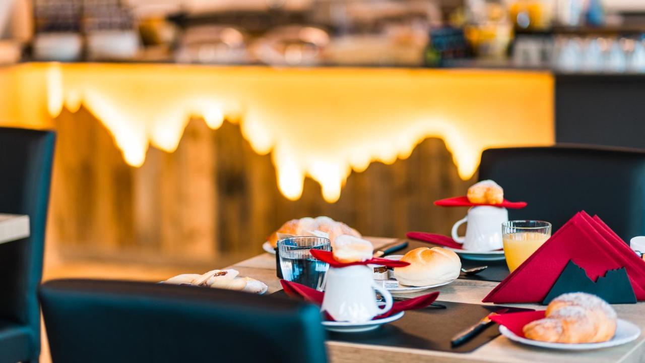 Hotel Dolomiti Di De Martin D Oscar Comèlico Superiore Eksteriør billede